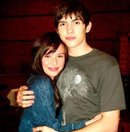 Back in 2009, Malese Jow dated an American actor Carter Jenkins.